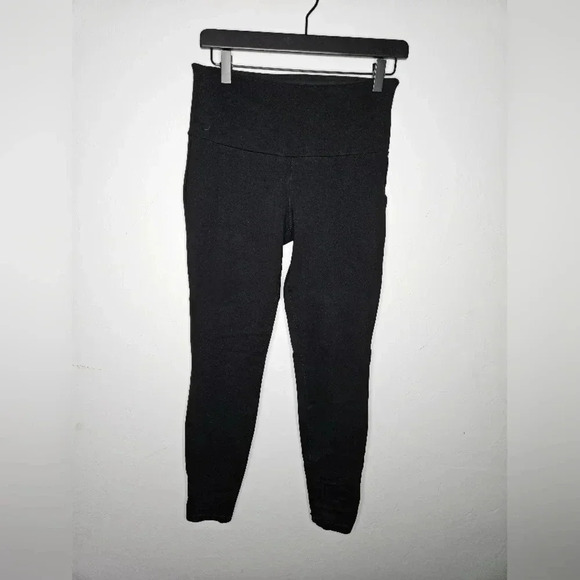 a.n.a A New Approach High Rise Pull On Black Skinny Leggings Size Small - Picture 1 of 7